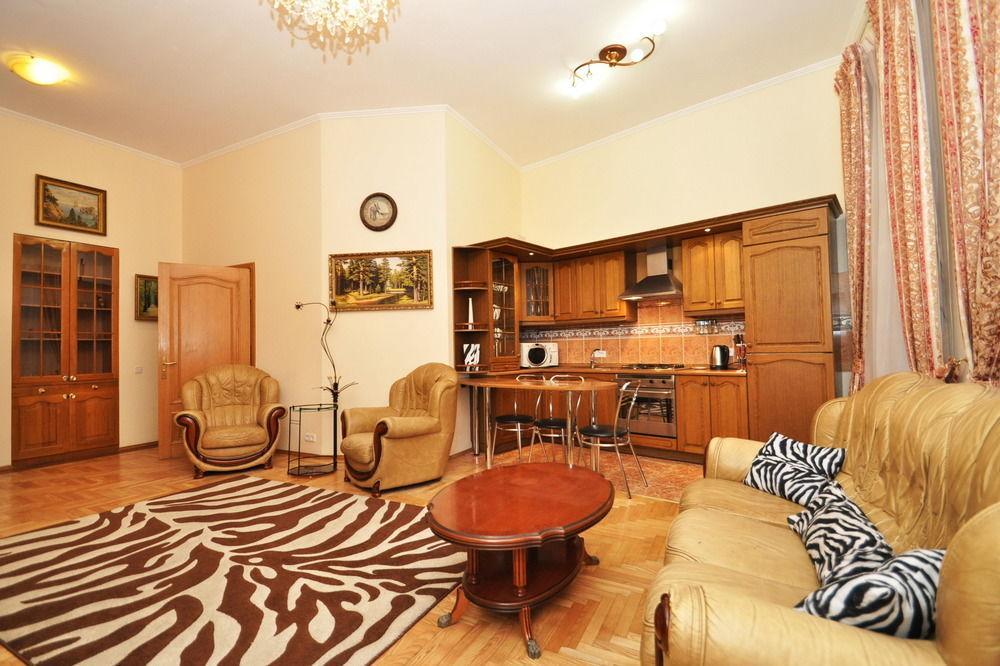 Hostel Kreschatik Kijów Zewnętrze zdjęcie